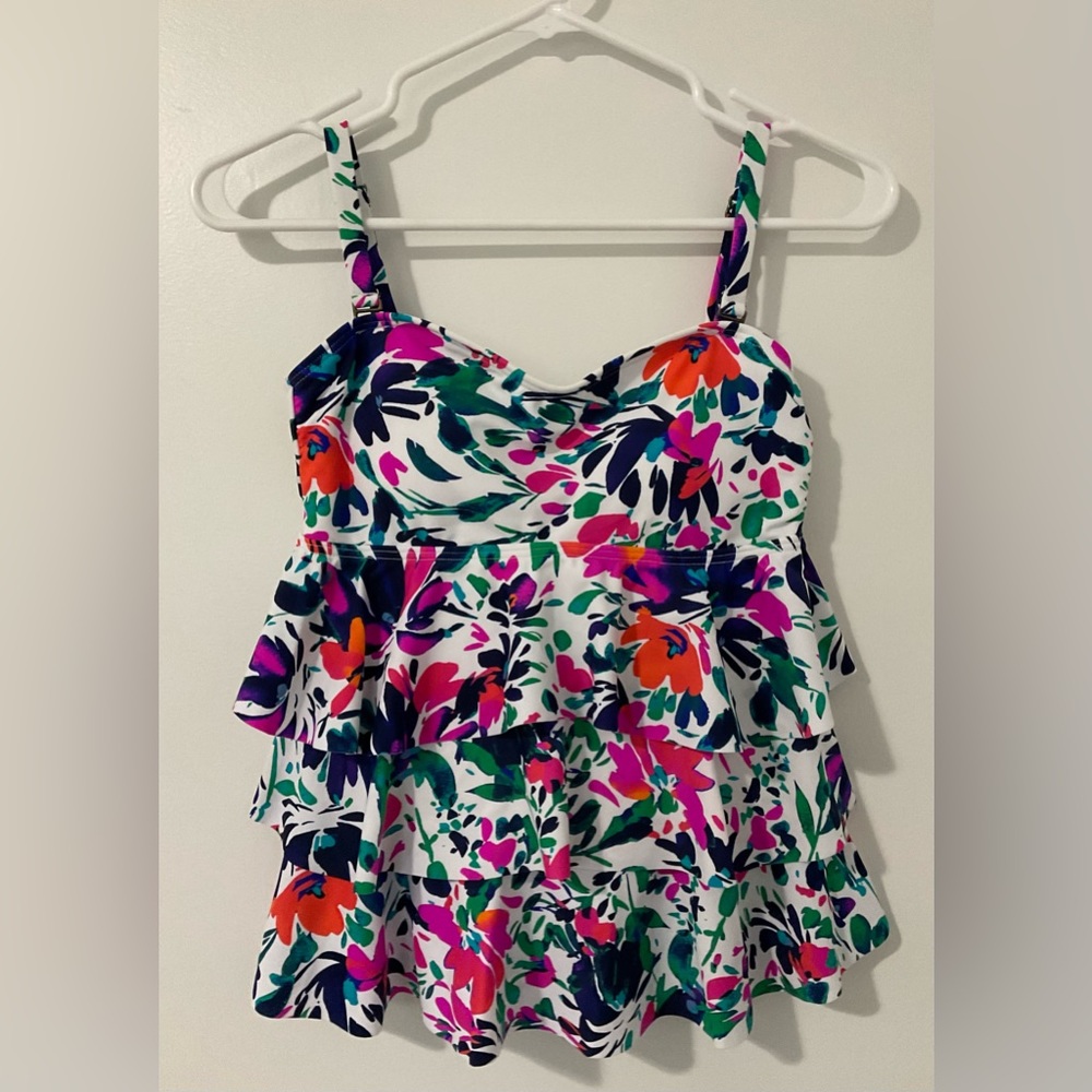 NWT Macy’s Island Escape Ruffled Waist-Minimizer Tankini, size: 6